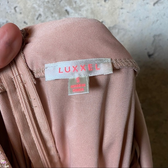 Luxxel blush pink v neck glitter tulle maxi dress - Picture 9 of 9